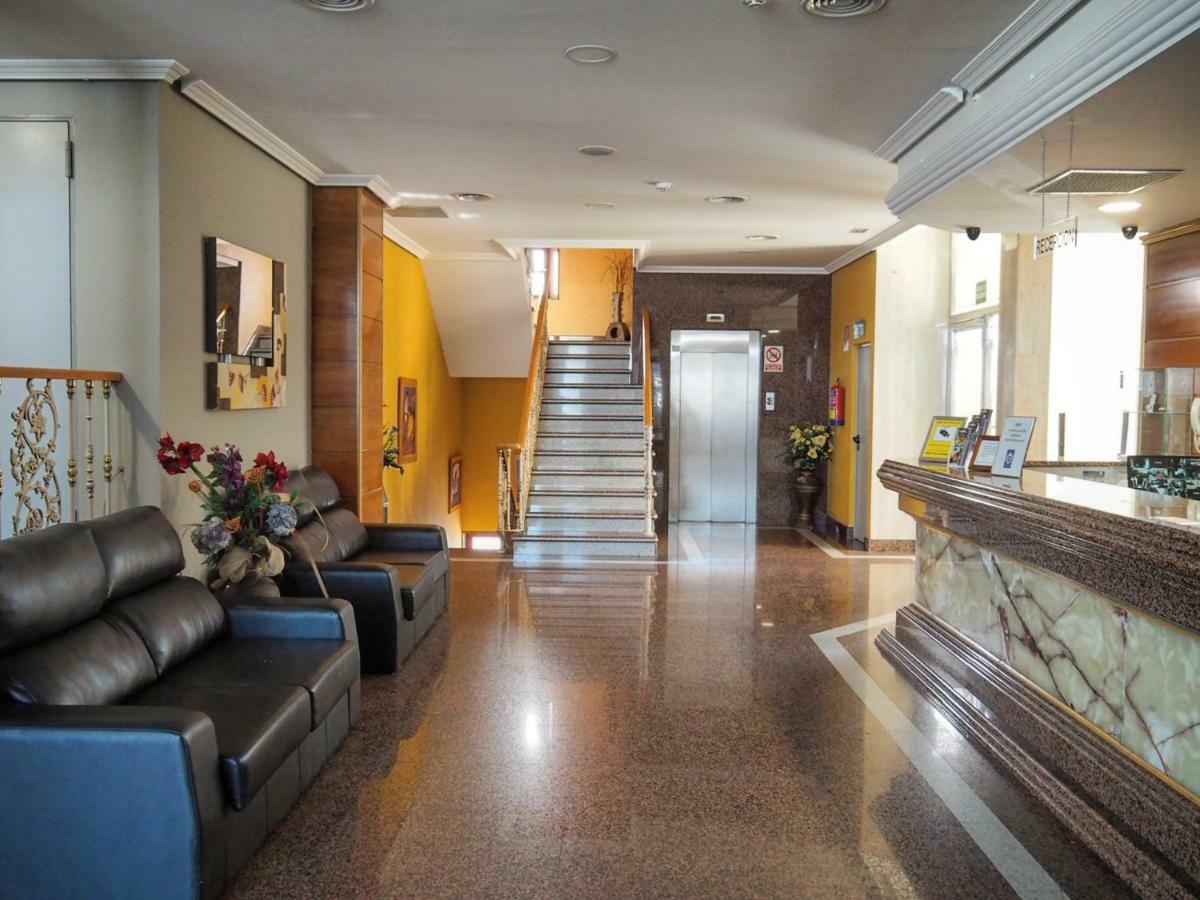 Hotel Humanes Humanes de Madrid Buitenkant foto